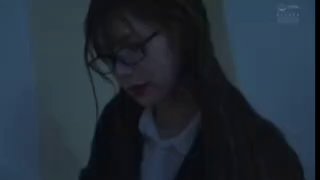 碎花连衣裙少妇户外勾引帅哥河边凉亭抱坐式啪啪口爆精液太浓要抽口烟缓缓